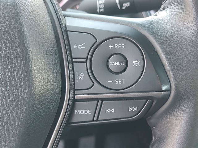 2023 Toyota Camry Hybrid SE photo 16