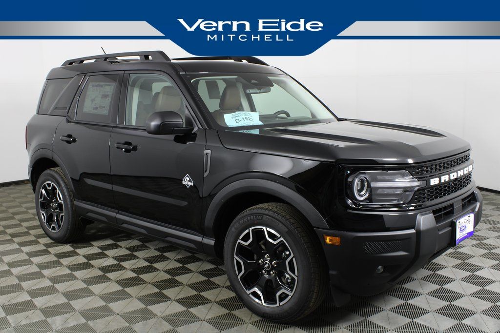 2025 Ford Bronco Sport Outer Banks's photo