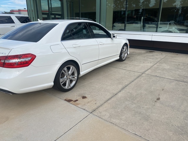 2013 Mercedes Benz E 350 4MATIC photo 2