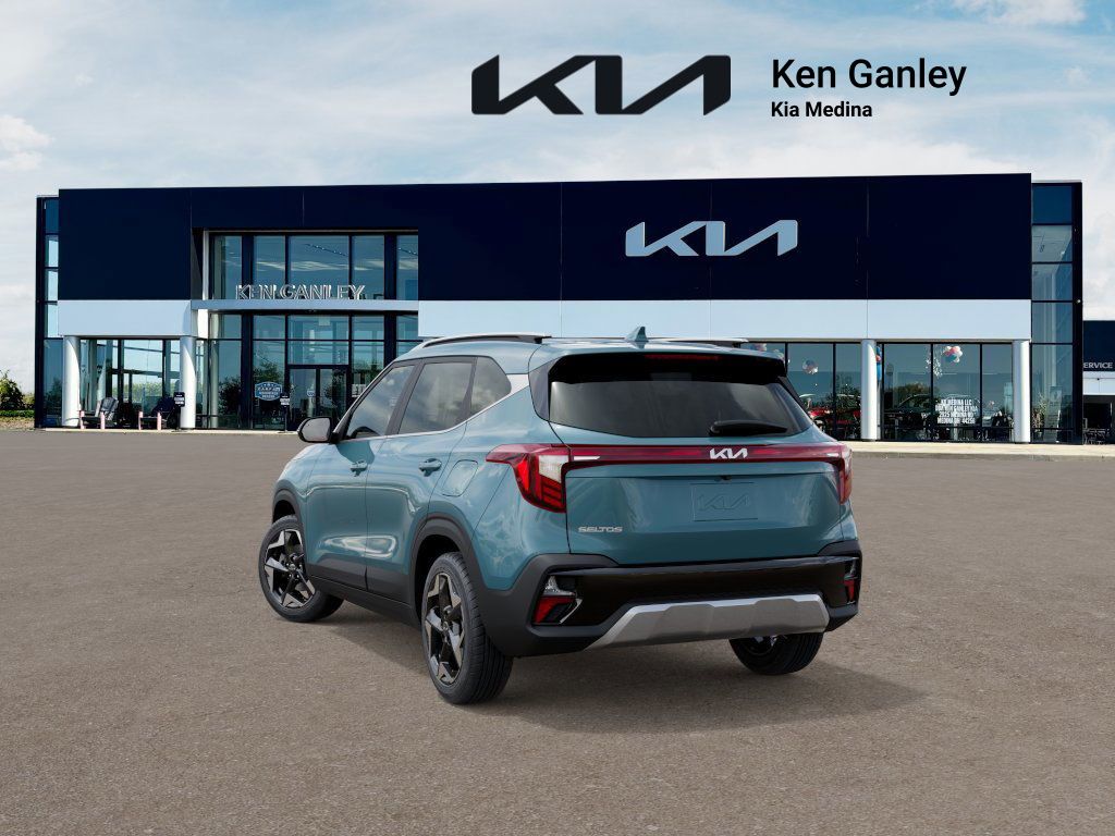 2026 Kia Seltos EX photo 4