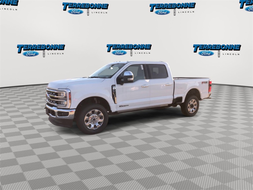2025 Ford F-350 Lariat photo 3