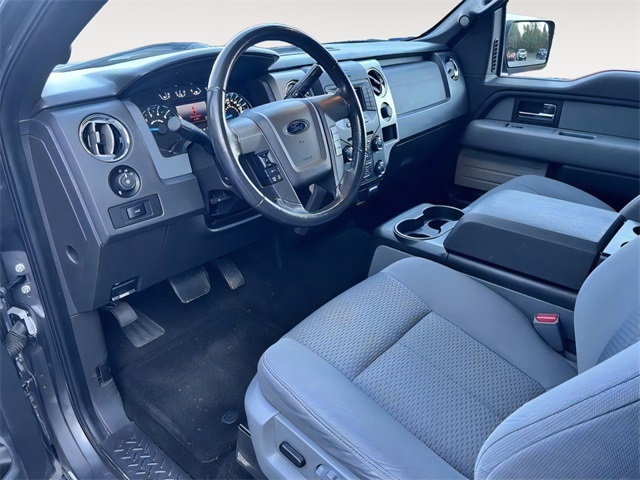 2013 Ford F-150 XLT photo 10
