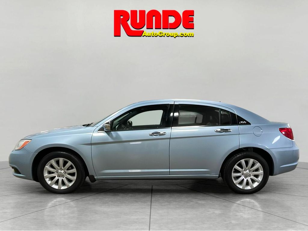 Used 2013 Chrysler 200 Limited with VIN 1C3CCBCG4DN745064 for sale in Manchester, IA