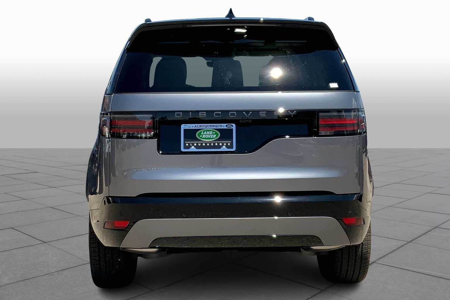 2025 Land Rover Discovery SE photo 4