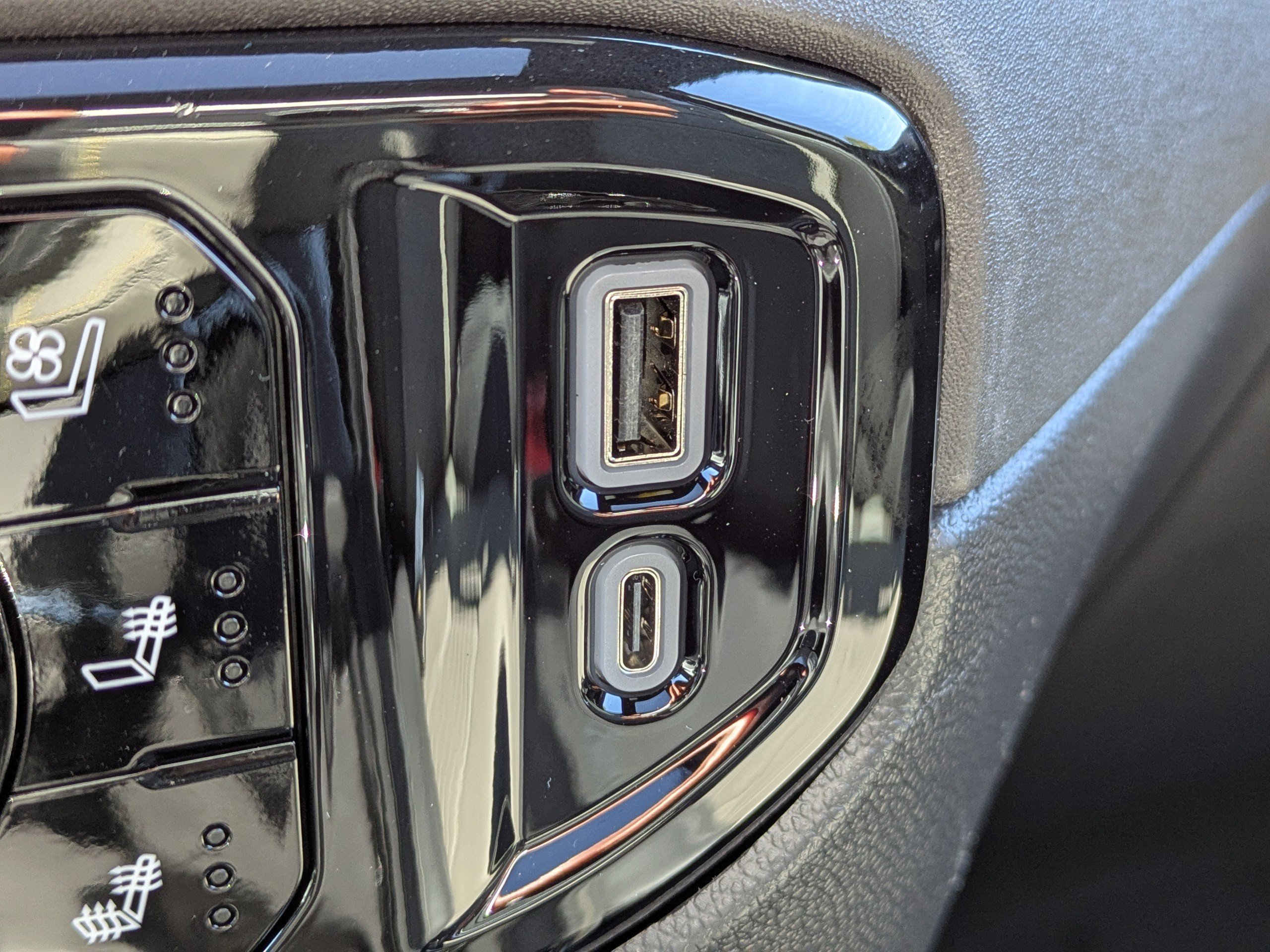2025 Chevrolet Silverado 1500 ZR2 photo 21