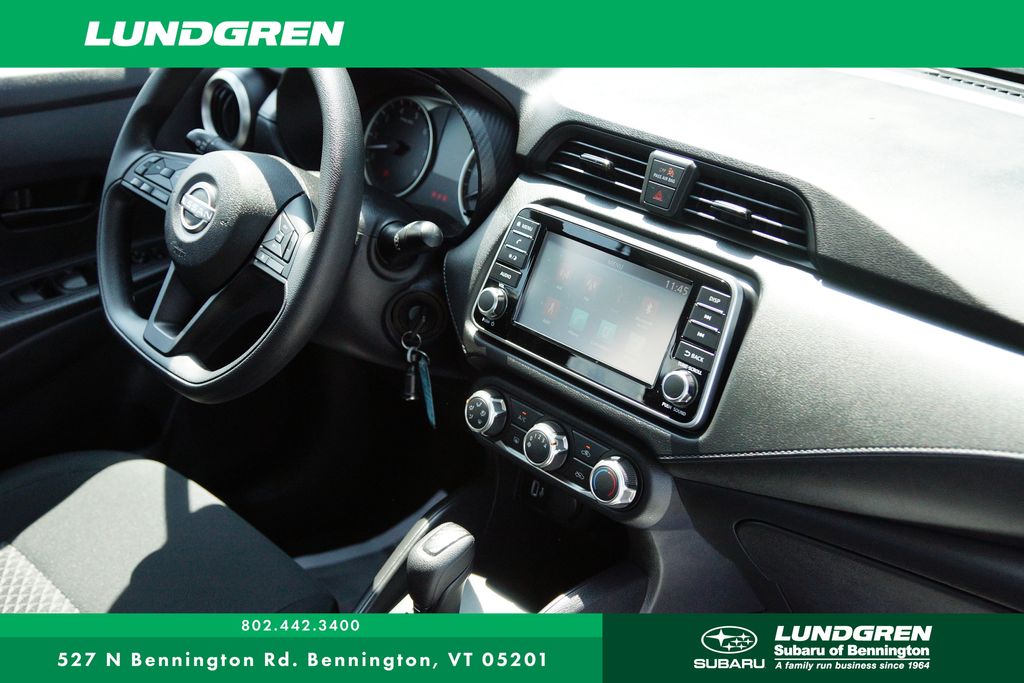 2023 Nissan Versa 1.6 S photo 4