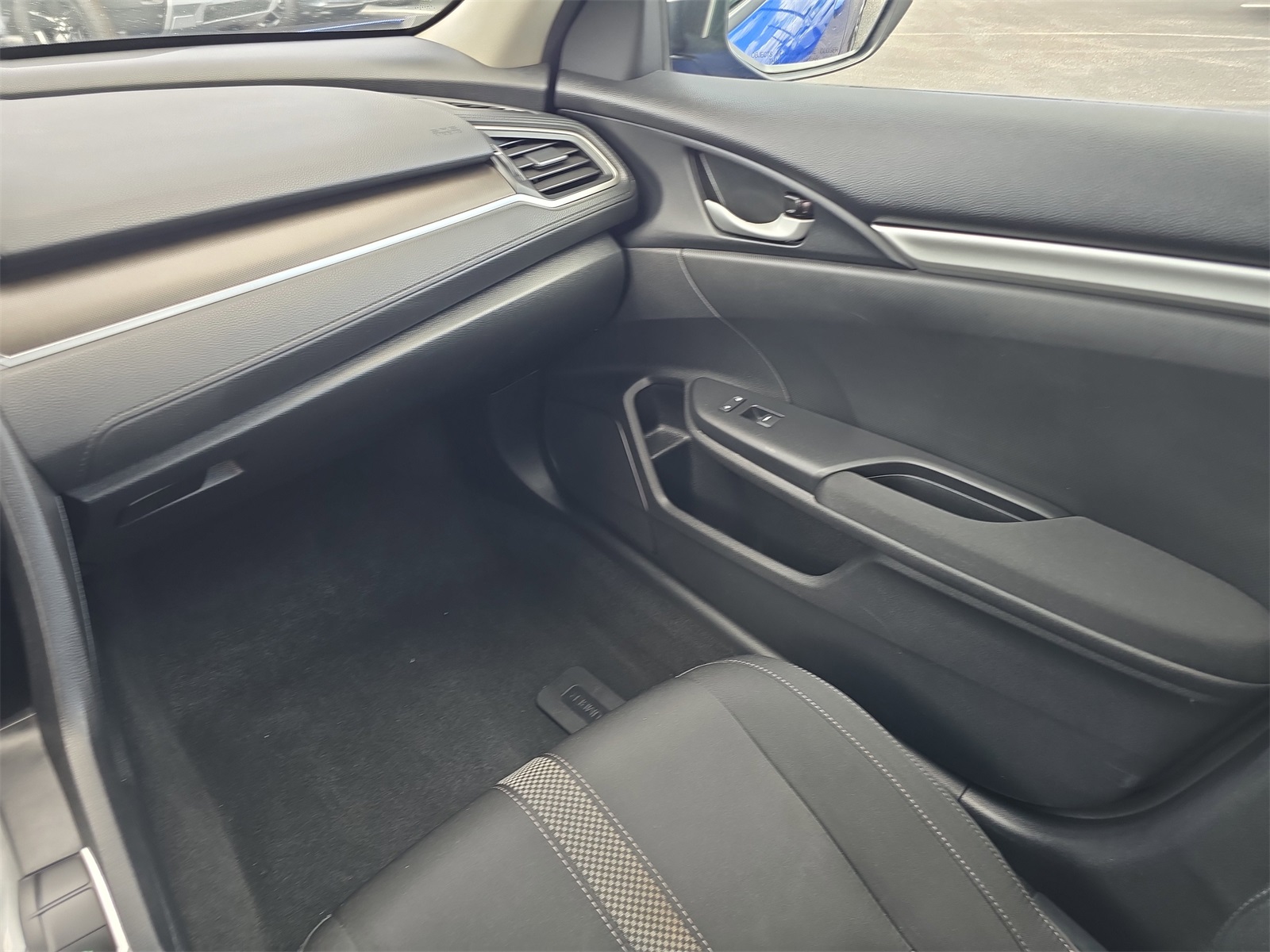 2020 Honda Civic LX photo 11