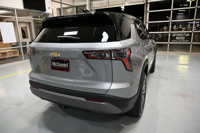 2026 Chevrolet Equinox photo 4