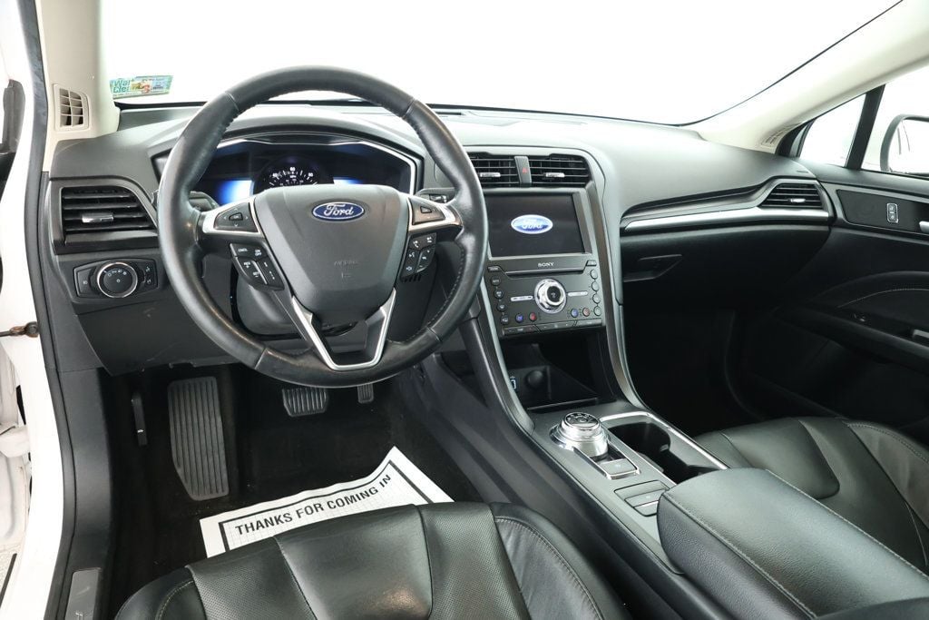 2020 Ford Fusion Titanium Plug-In Hybrid photo 11