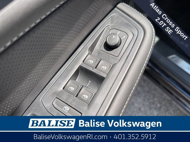 2025 Volkswagen Atlas Cross Sport SE Technology photo 9