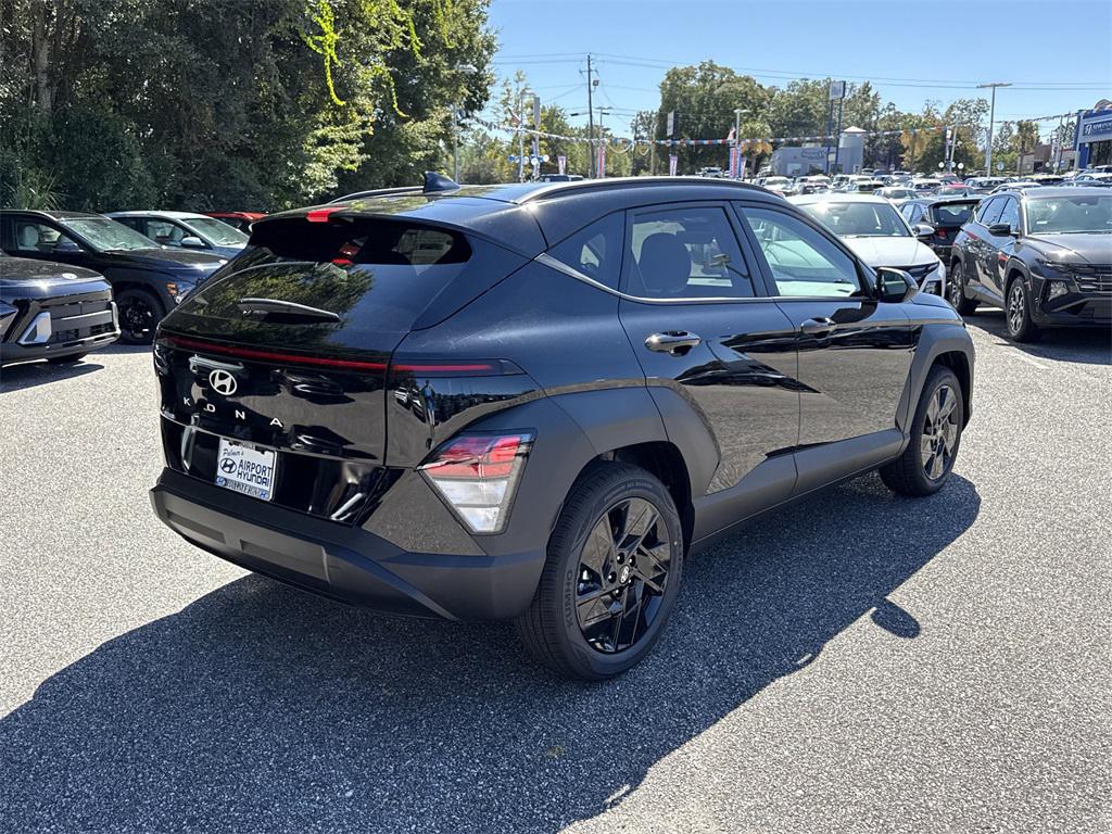 2026 Hyundai Kona SEL photo 3