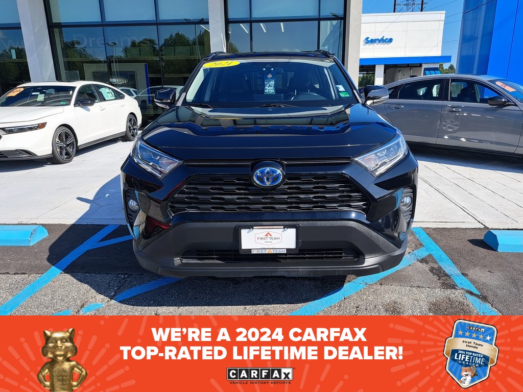 2021 Toyota RAV4 Hybrid XLE Premium photo 2