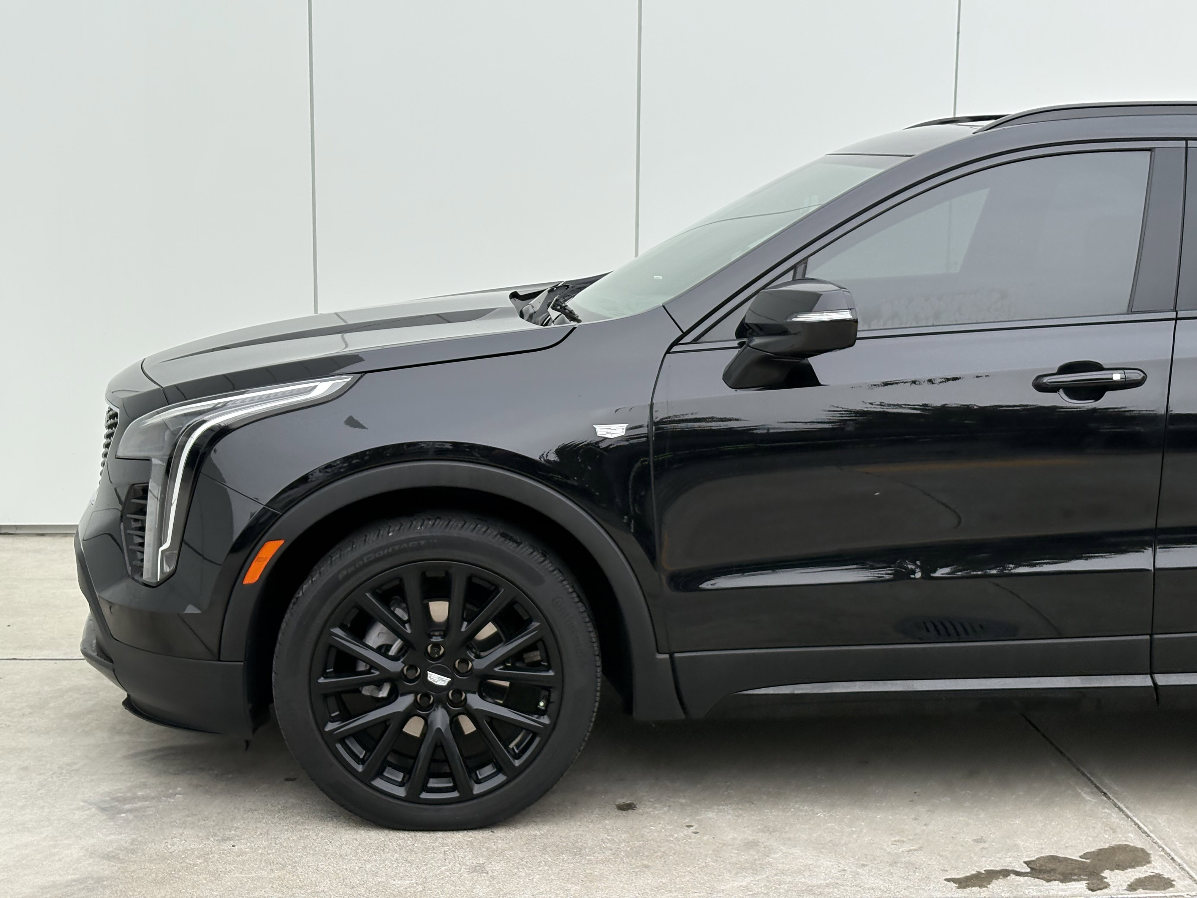 2023 Cadillac XT4 Sport photo 4