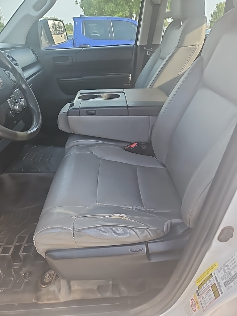 2018 Toyota Tundra SR Double Cab photo 2