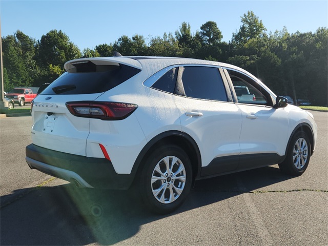 2023 Ford Escape Active SE photo 3