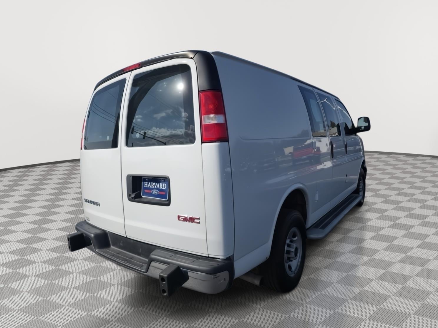 2023 Gmc Savana Cargo 2500 photo 2