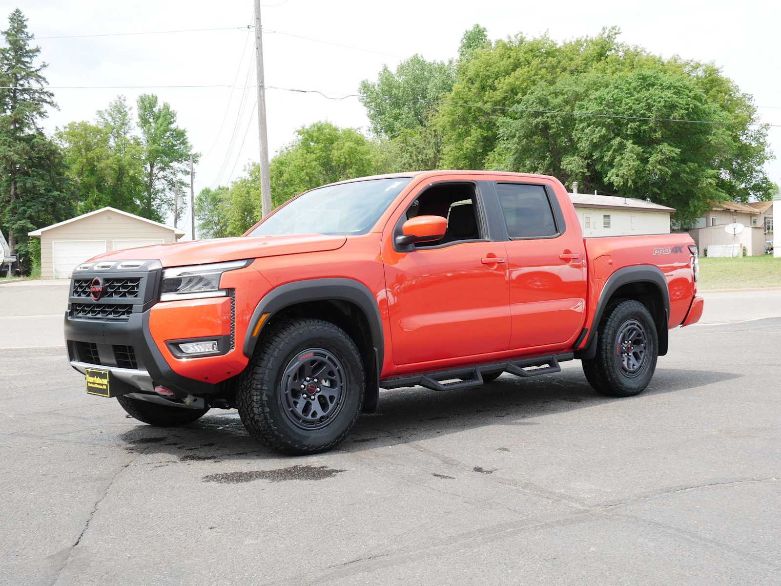 2025 Nissan Frontier PRO-4X photo 3