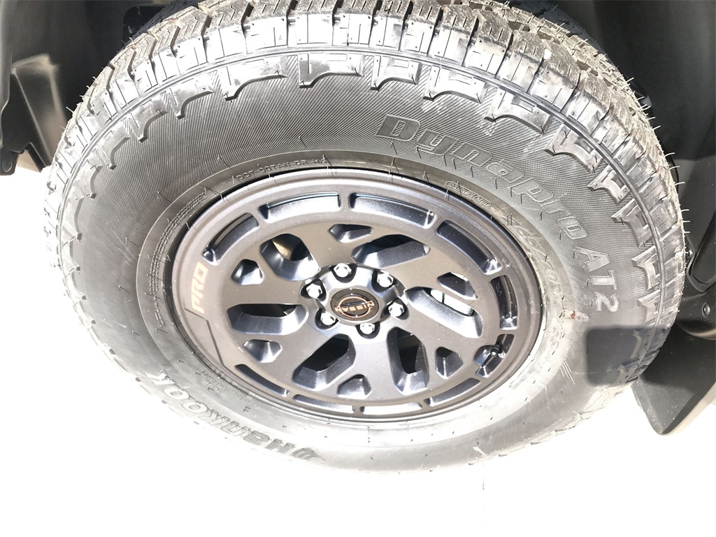 2026 Nissan Frontier Crew Cab PRO-4X photo 10