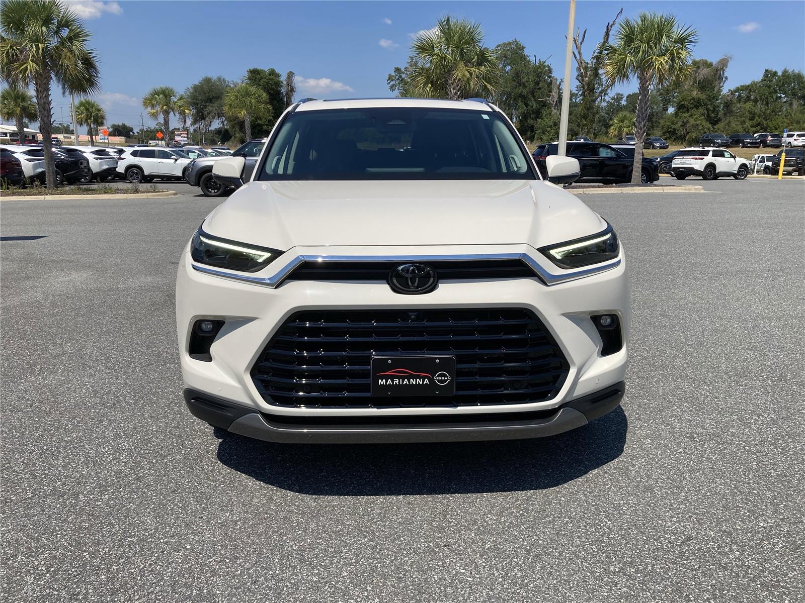 2024 Toyota Grand Highlander Hybrid Limited photo 3