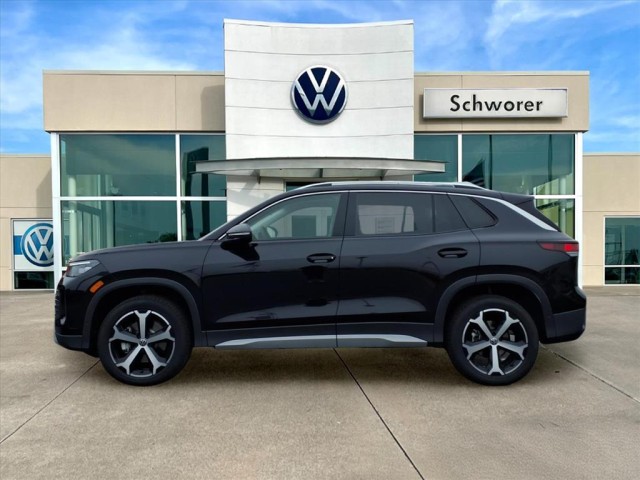 2026 Volkswagen Tiguan SE's photo