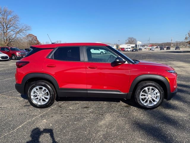 2026 Chevrolet Trailblazer LS photo 3