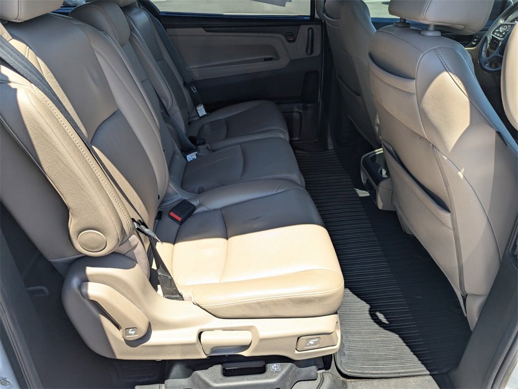 2020 Honda Odyssey EX-L photo 13