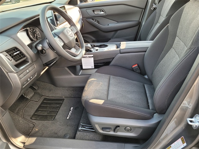 2026 Nissan Rogue SV photo 9