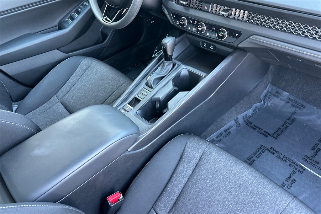 2023 Honda Accord EX photo 17