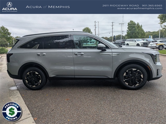 2025 Kia Sorento S photo 6