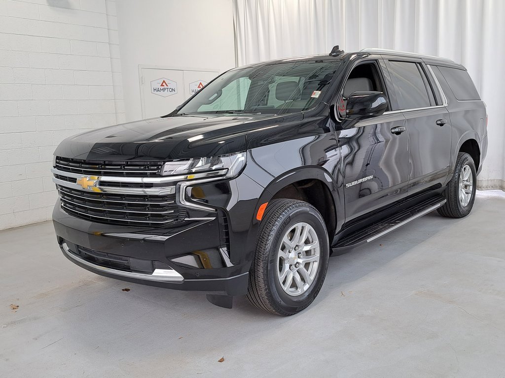 2023 Chevrolet Suburban LT's photo