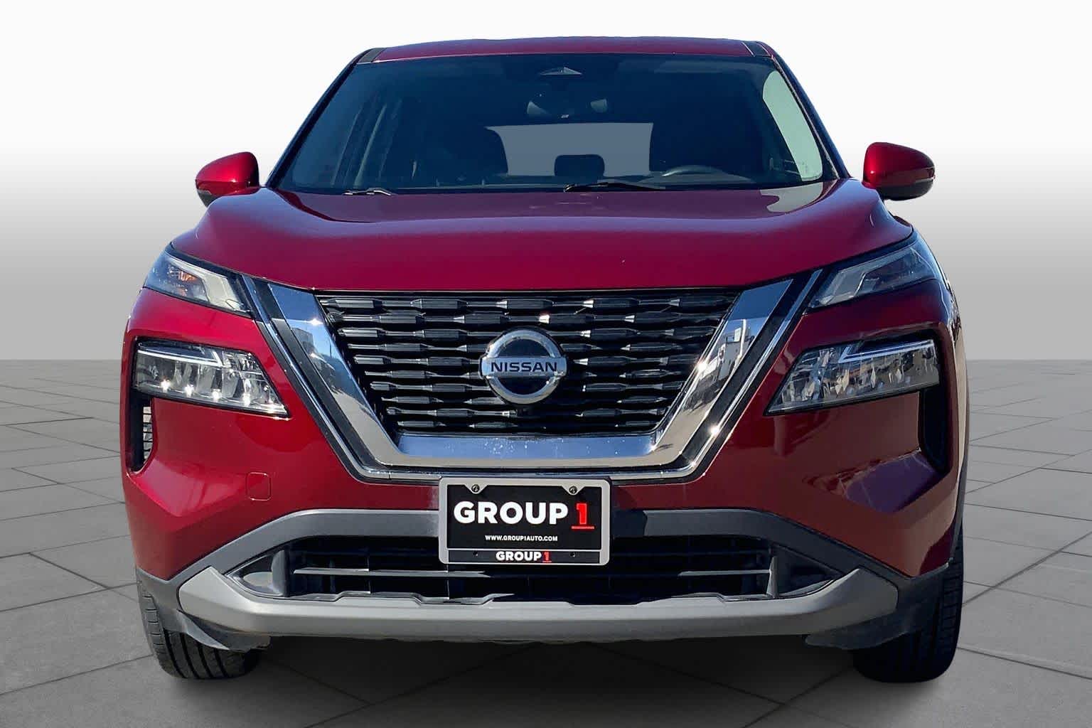 2021 Nissan Rogue SV photo 3