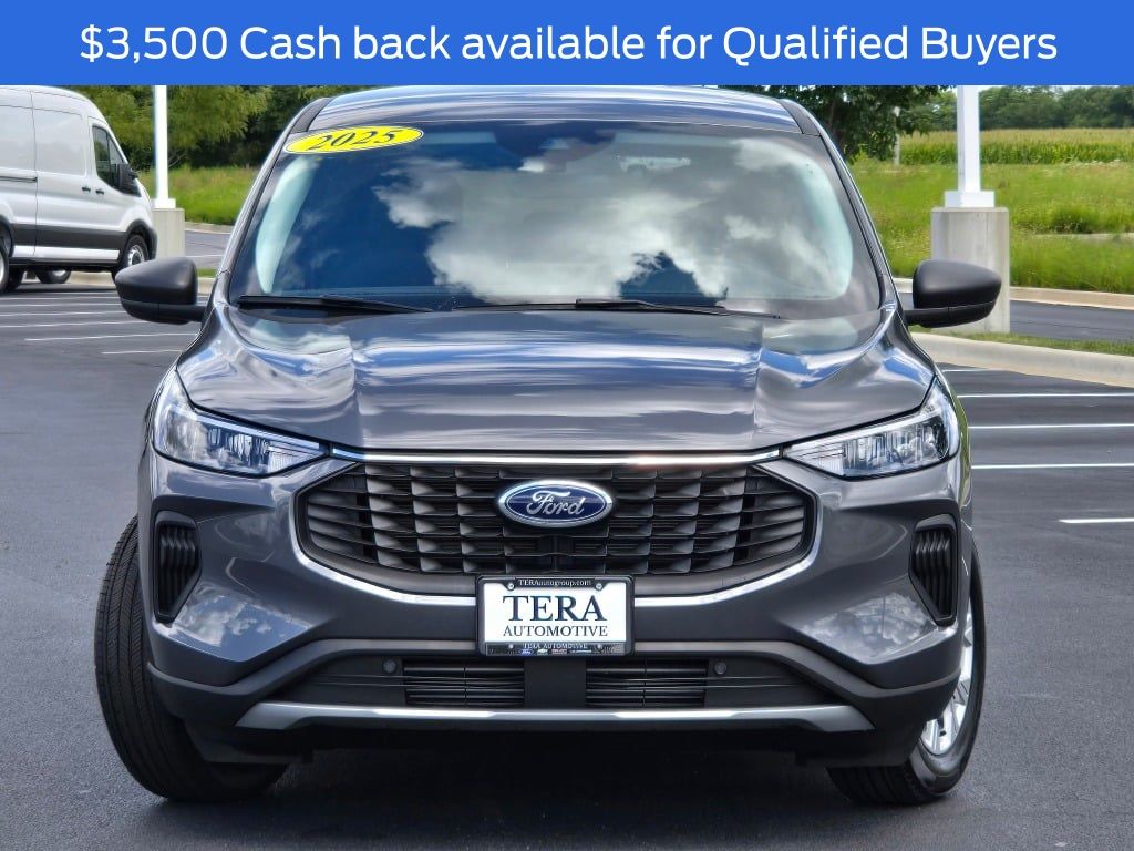 2025 Ford Escape Active photo 2