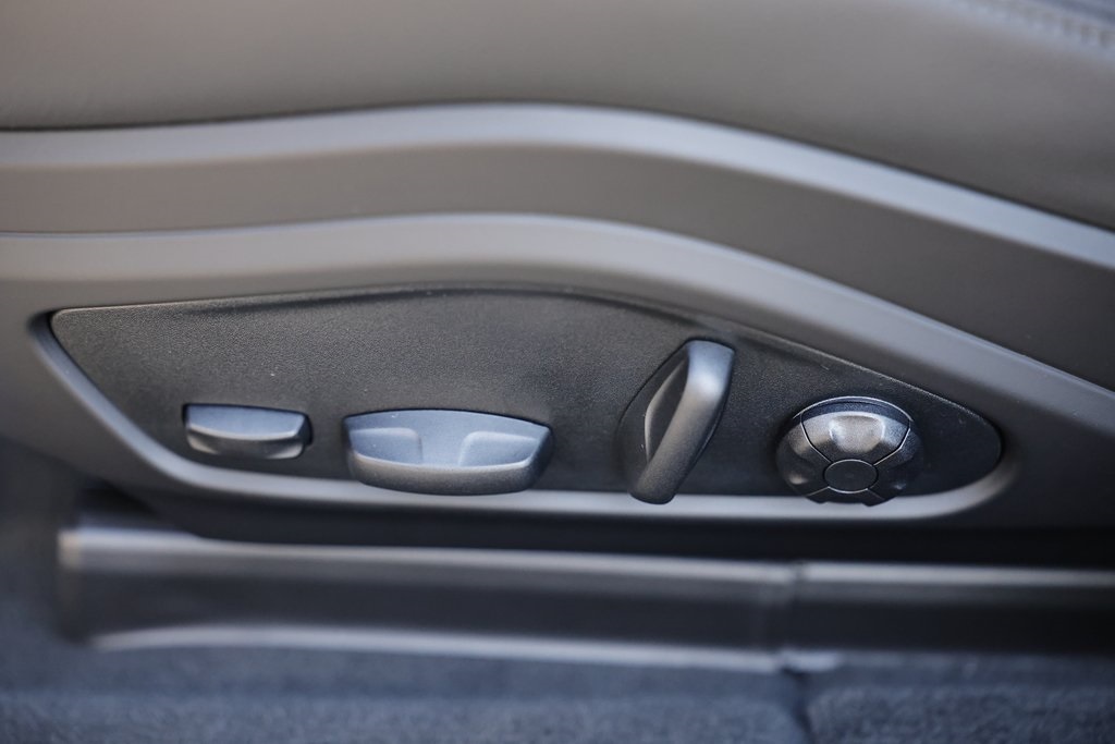 2025 Porsche Panamera 4 photo 26