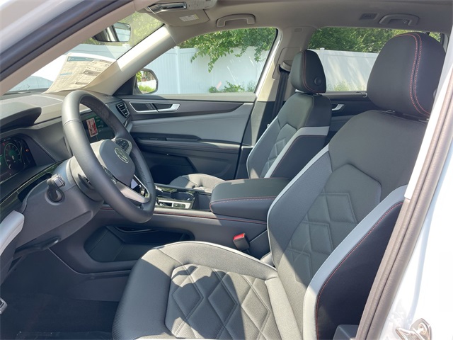 2025 Volkswagen Atlas Peak Edition SE Technology photo 16