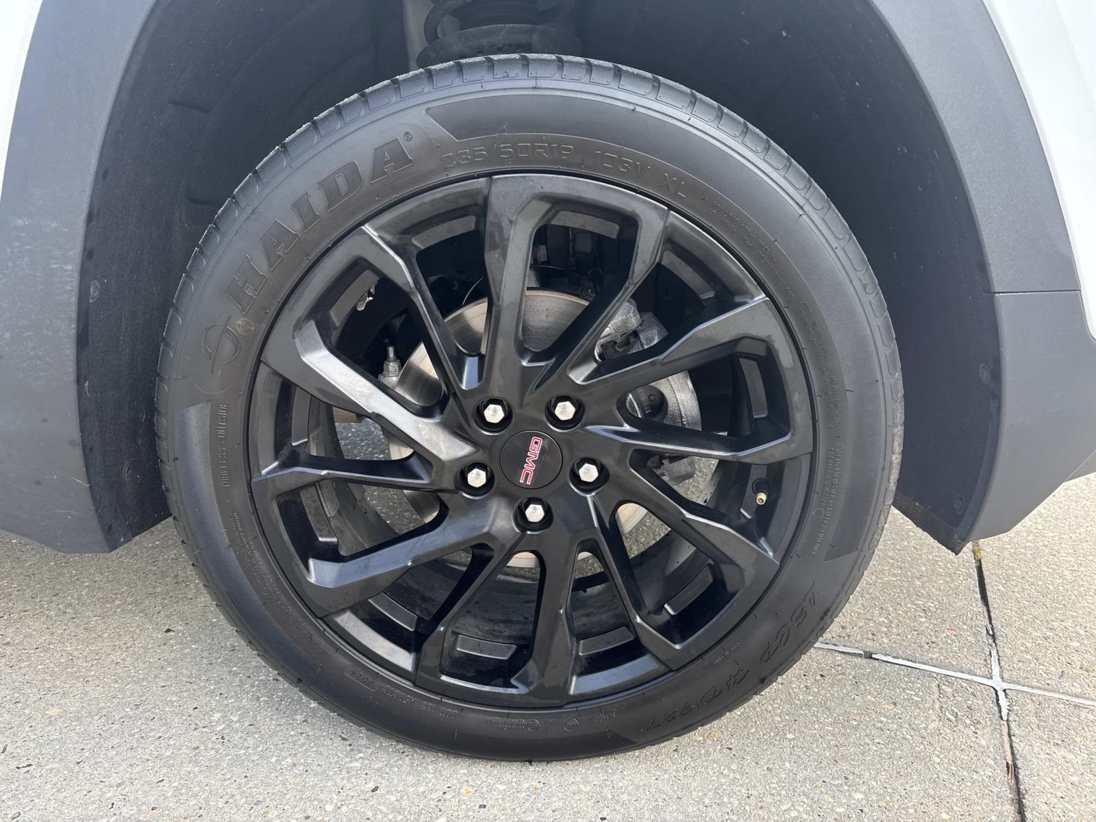 2024 Gmc Terrain SLT photo 4