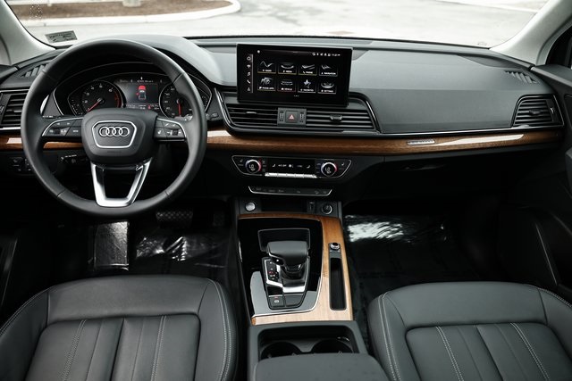 2023 Audi Q5 40 Premium photo 24