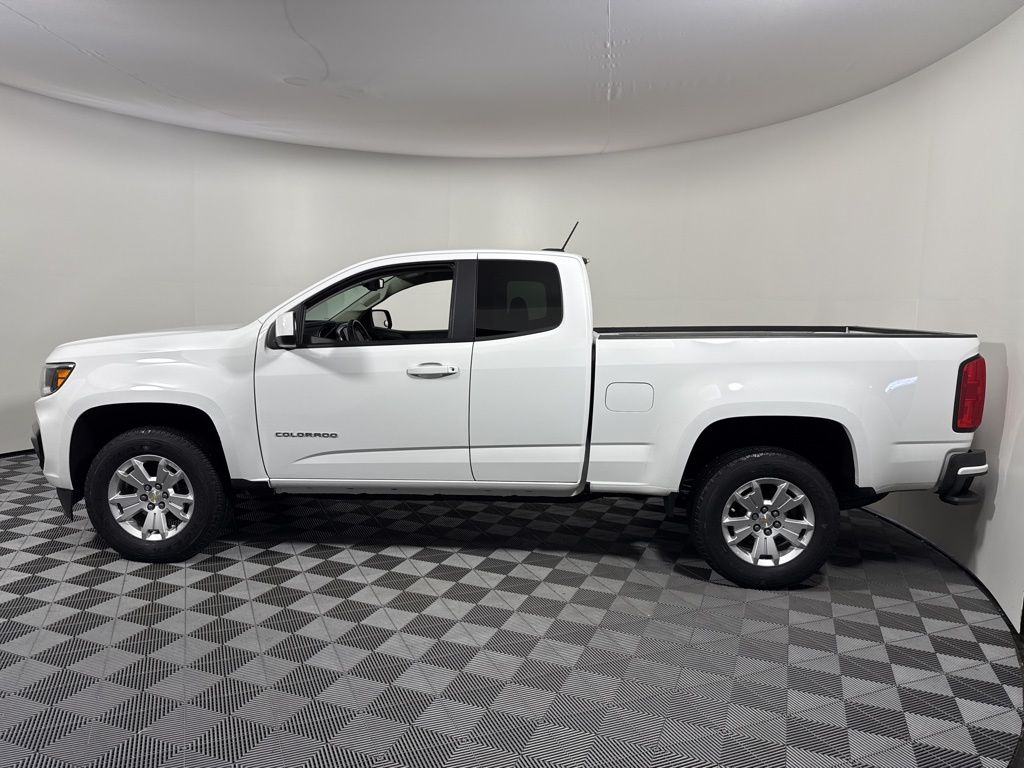 2022 Chevrolet Colorado LT photo 3