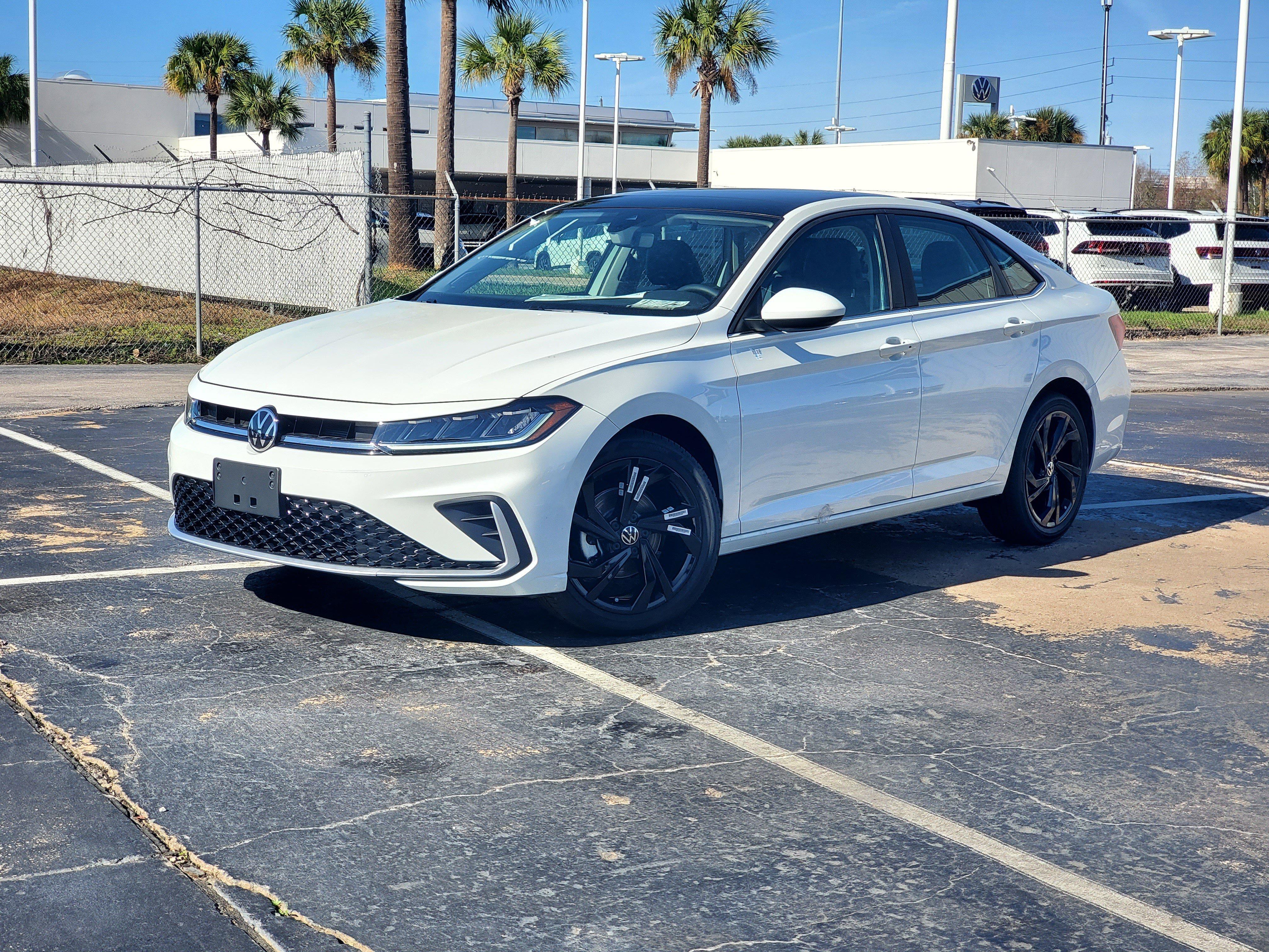 2026 Volkswagen Jetta SE's photo