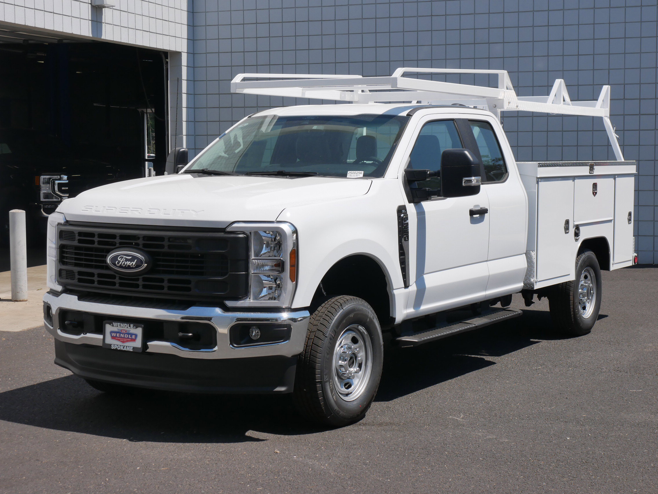 2025 Ford F-250 XL photo 2