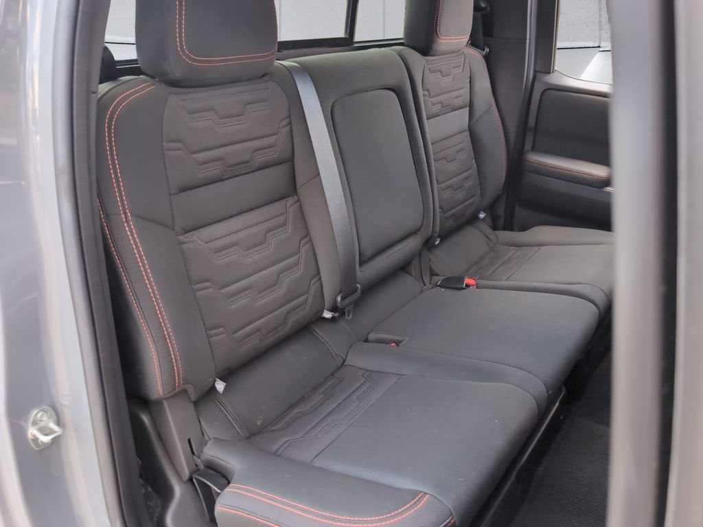 2024 Nissan Frontier PRO-4X photo 16