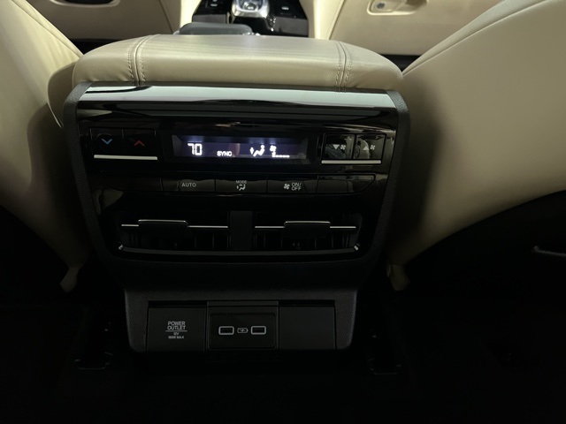 2023 Acura MDX Technology SH-AWD photo 11