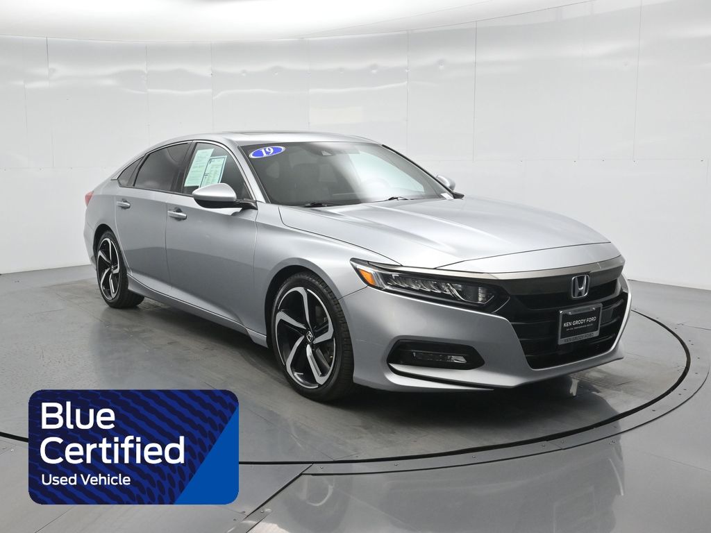 2019 Honda Accord Sport's photo