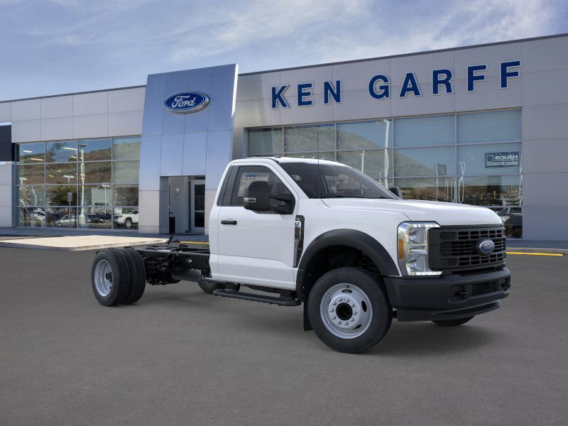 2025 Ford F-550 XL photo 7