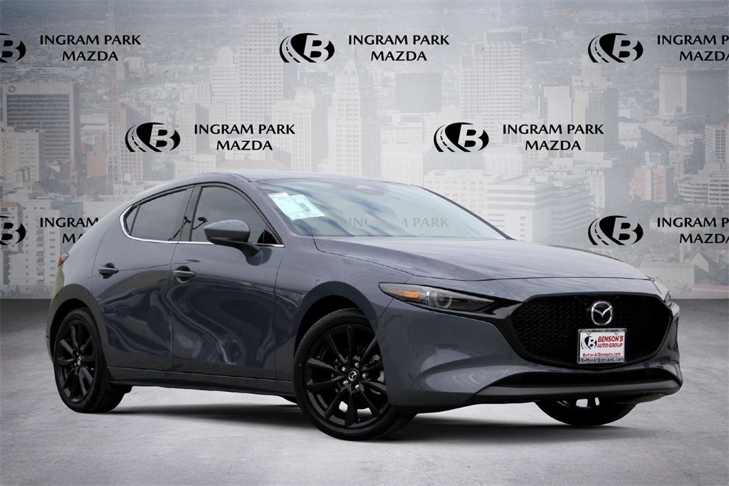 2026 Mazda Mazda3 Premium's photo