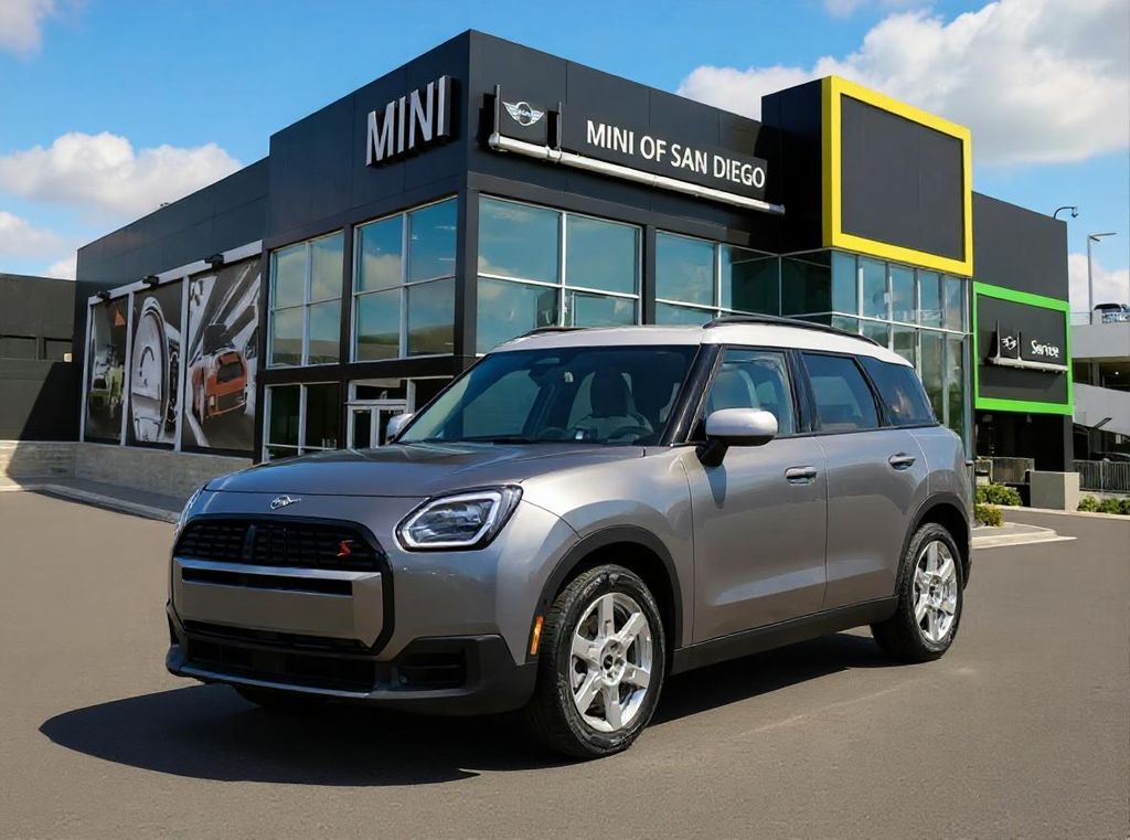 2026 MINI Countryman S's photo