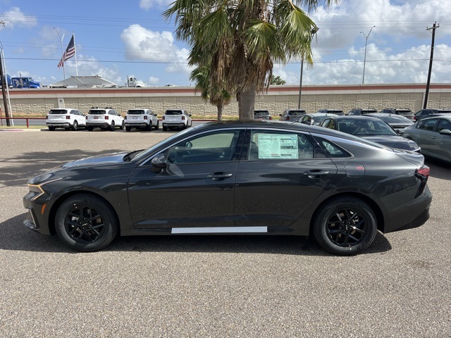 2025 Kia K5 LXS photo 4