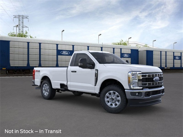 2025 Ford F-350 photo 7