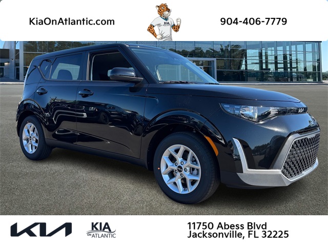 2025 Kia Soul LX's photo