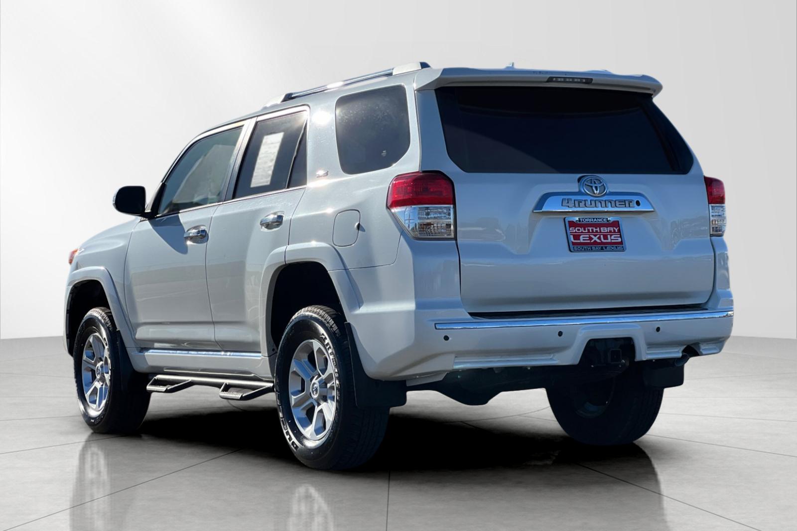 2012 Toyota 4Runner SR5 photo 3