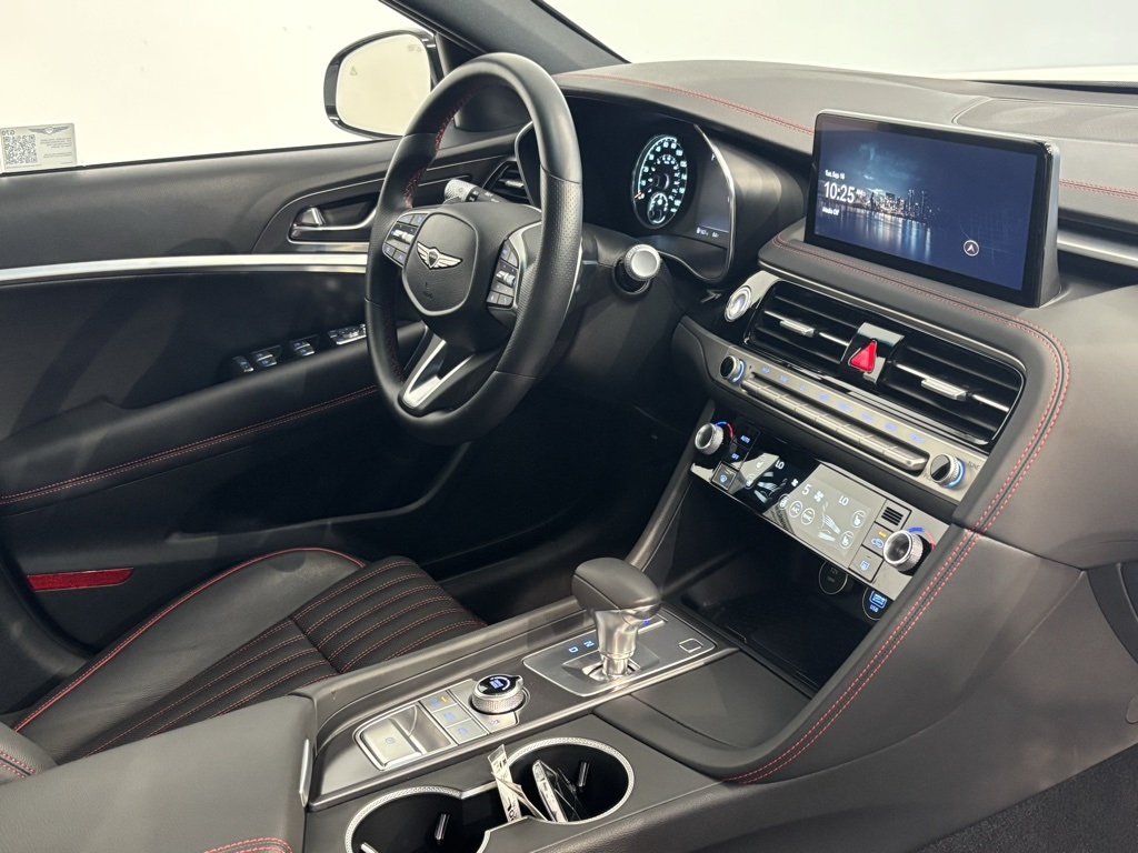 2025 Genesis G70 Sport Prestige photo 13